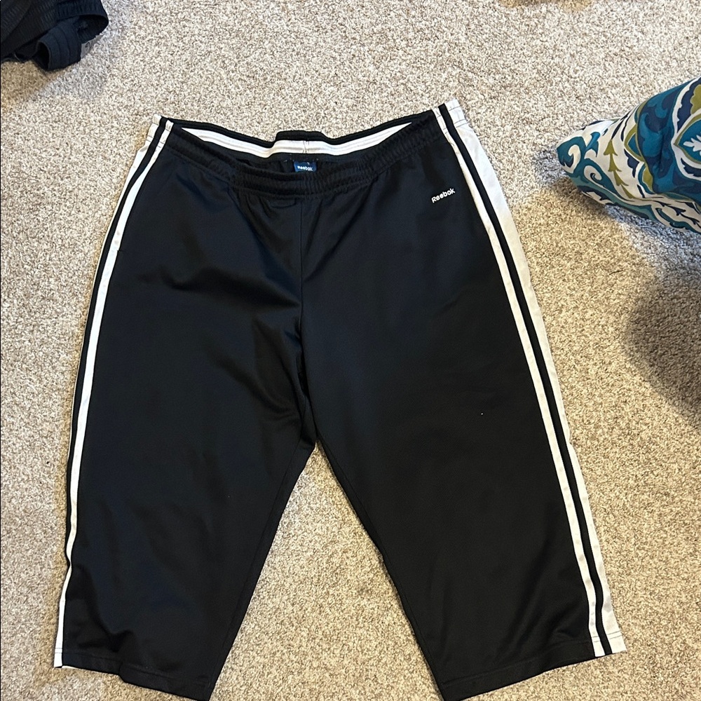 Reebok Capri Pants   Black with White Accents